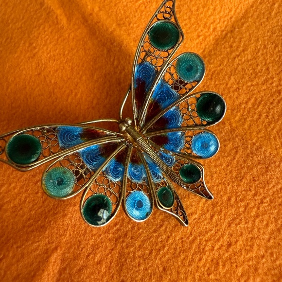 VINTAGE 800 Gold Filigree Butterfly and Glass Enamel Brooch - Picture 3 of 13